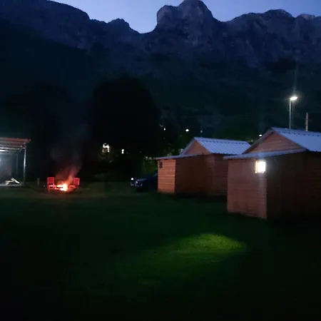 Casa di campagna Boga Cabins Boge