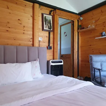 Boga Cabins Boge