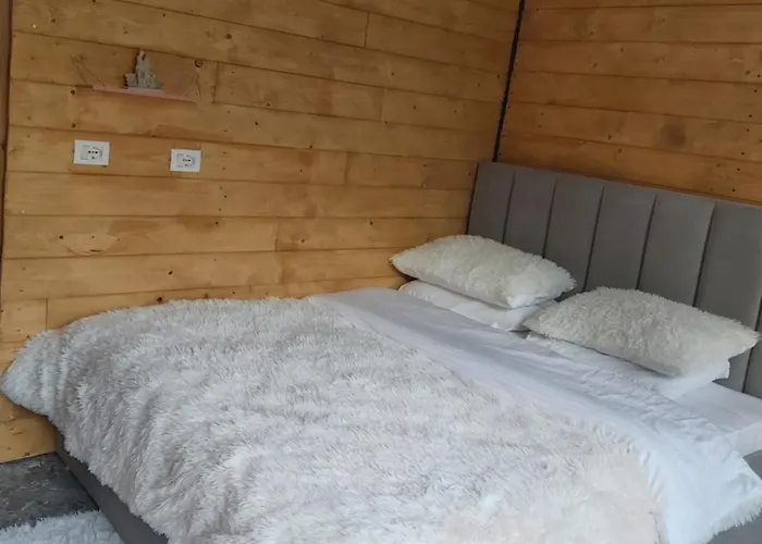 منزل ريفي Boga Cabins *