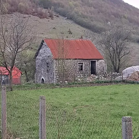 Boga Cabins Casa di campagna Boge