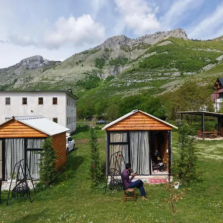 Boga Cabins Casa rural Boge